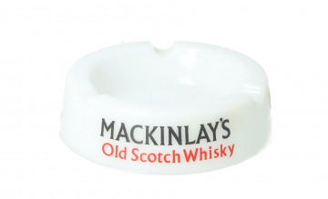 6 Old Ceramic Ashtray Blended whisky Open all pictures to see each one