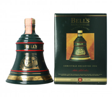BELL'S   Blended  Scotch  Whisky 8 year old 70cl 40% Christmas 1994