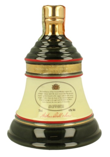 BELL'S Christmas 1991 70cl 40% Ceramic Decanter  - Blended