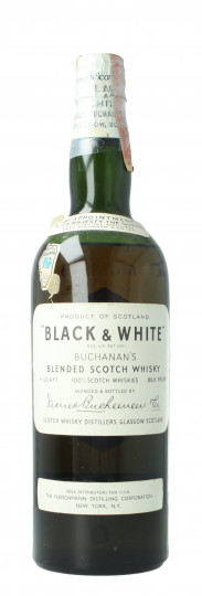 BLACK & WHITE Spring Cap 4/5 Quart 86.8 US-proof James Buchanan - Blended