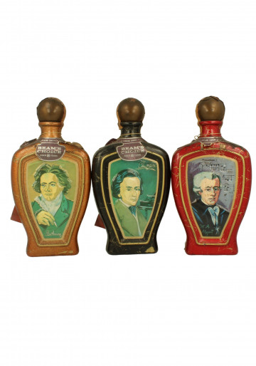 BOURBONS & BLENDS Mix of 33 Bottles Bot.70's 75cl