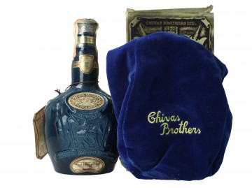 Chivas Regal  Royal Salute 21 year old Bot in The 90's 70cl 40% Blue ceramic