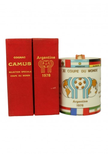 COGNAC CAMUS  CERAMIC COUPE DU MONDE ARGENTINE 1978         YO 70 CL 40% VERY VERY OLD BOTTLE