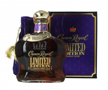 CROWN ROYAL Canadian Whisky 15 Year old Bottled 1990 circa 70cl 40% OB- Limited Edition