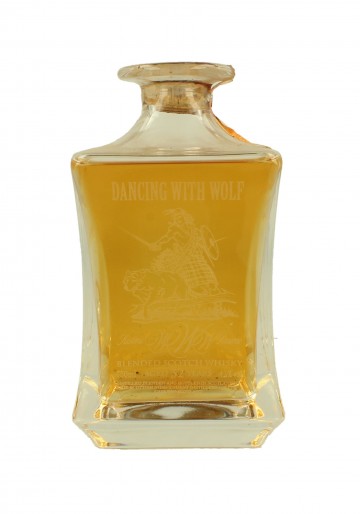 DANCING WITH WOLF 32yo Bot.80's 75cl 43%  Crystal Decanter - Blended