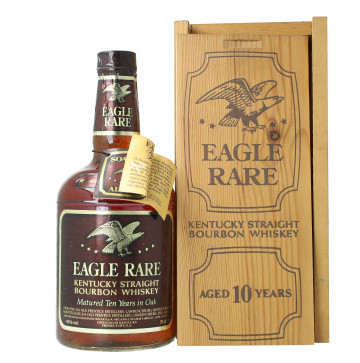 Eagle Rare   Kentucky Straight Bourbon Whiskey 10 Year Old bottles around 1980 75cl 45% OB- Wood Box