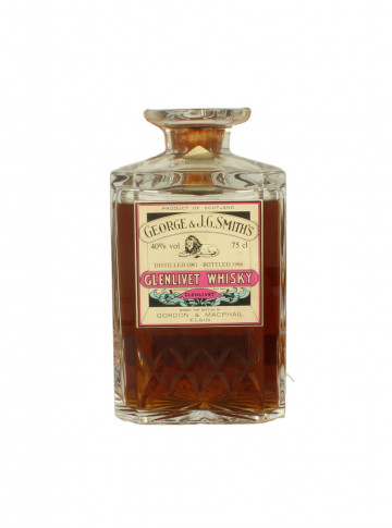 Glenlivet Speyside  Scotch Whisky 1961 1986 40% Gordon MacPhail  - Crystal Decanter