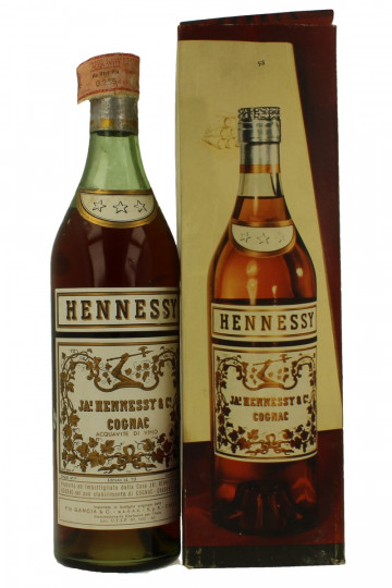 HENNESSY COGNAC 3 stars Bot.1960's 73cl 40%