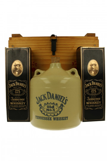 JACK DANIEL'S black Label - Bot.90's 70cl 45% with wood box and Jug very rare