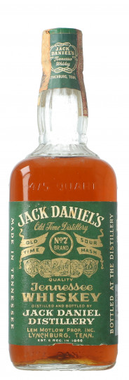 JACK DANIEL'S  Tennessee Whiskey Bottled 1970 circa 4/5 Quart 90 proof OB Green label