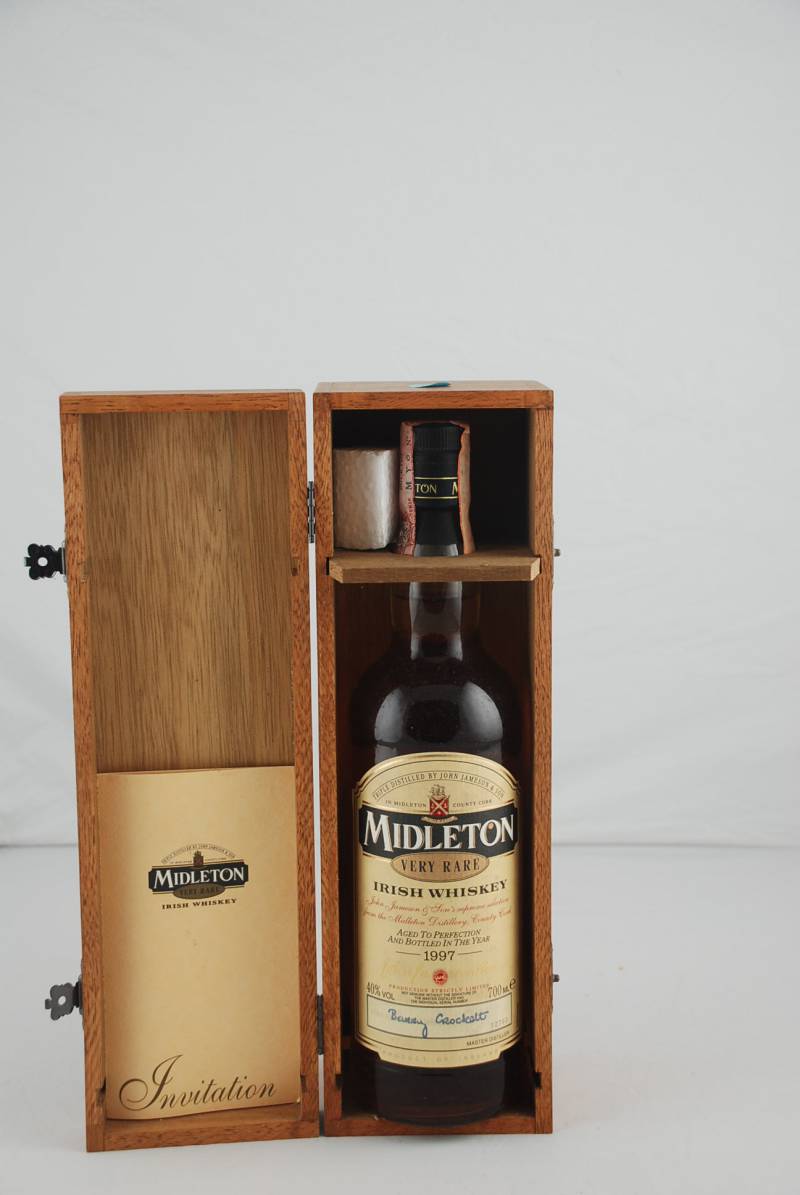 MIDLETON IRISH WHISKEY 1997 70 CL 40% - Products - Whisky Antique